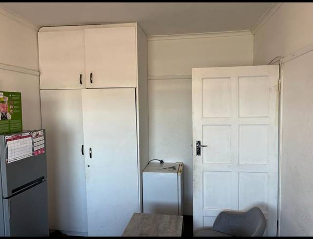 2 BEDROOM APARTMENT FOR SALE IN PAROW CENTRAL